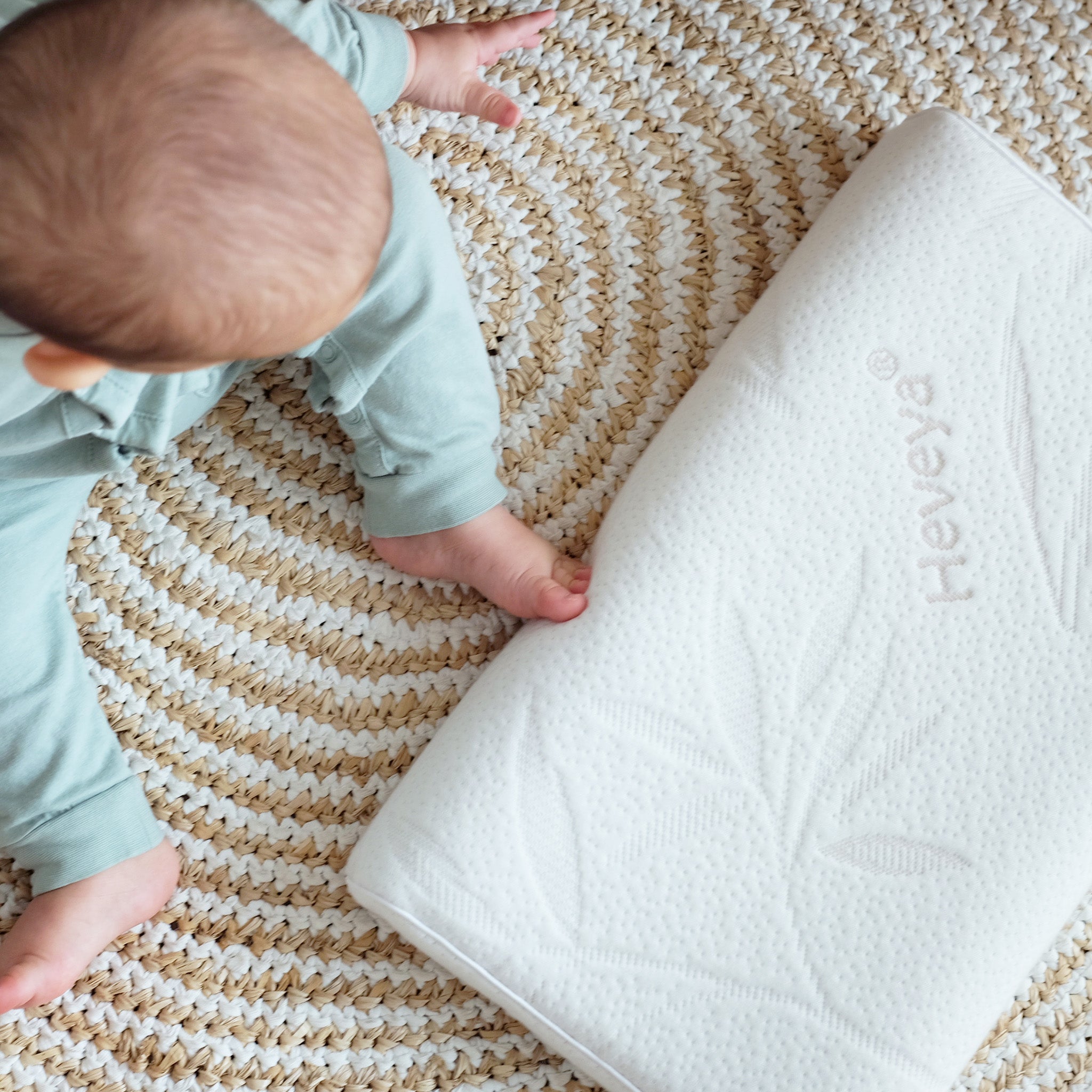 Baby online latex pillow